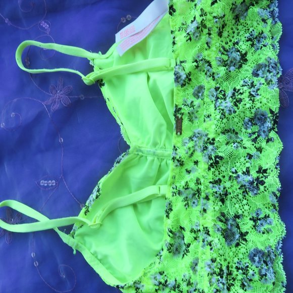 PINK Victoria's Secret lace bralette ruched middle in lime green size XS. - Picture 3 of 5